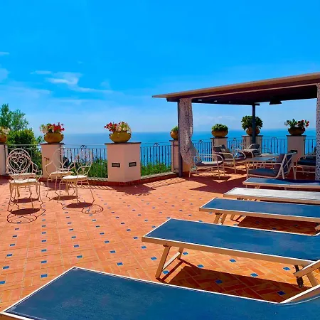 - Casa Tatano