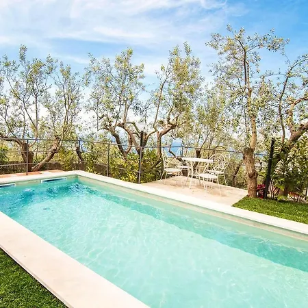 Amore Rentals - Casa Tatano Apartment Marciano